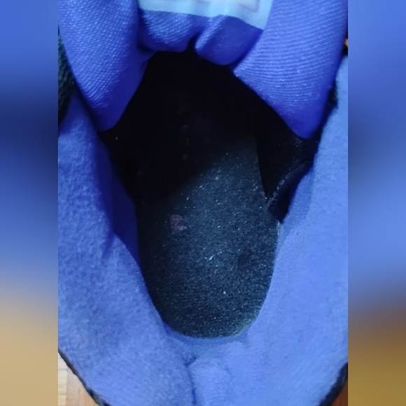 Nike Air Jordan 8 Retro ‘Three-Peat’ Youth Size 5Y  305368-142 - Picture 9 of 12